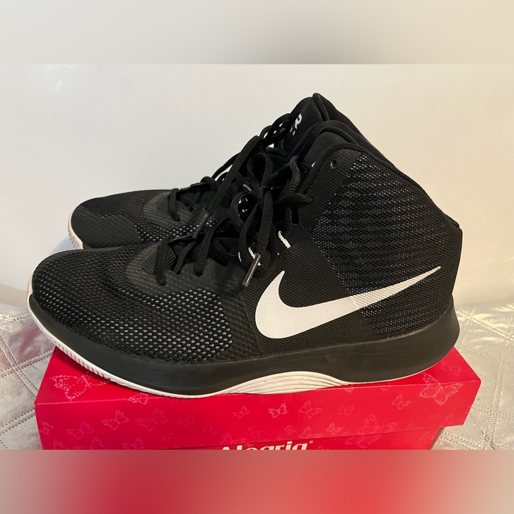 NIKE AIR Precision Black Athletic Sneakers